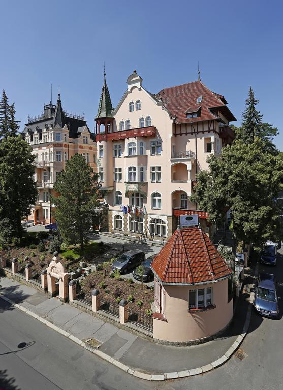 Lazensky Hotel Villa Smetana Karlsbad Exteriör bild